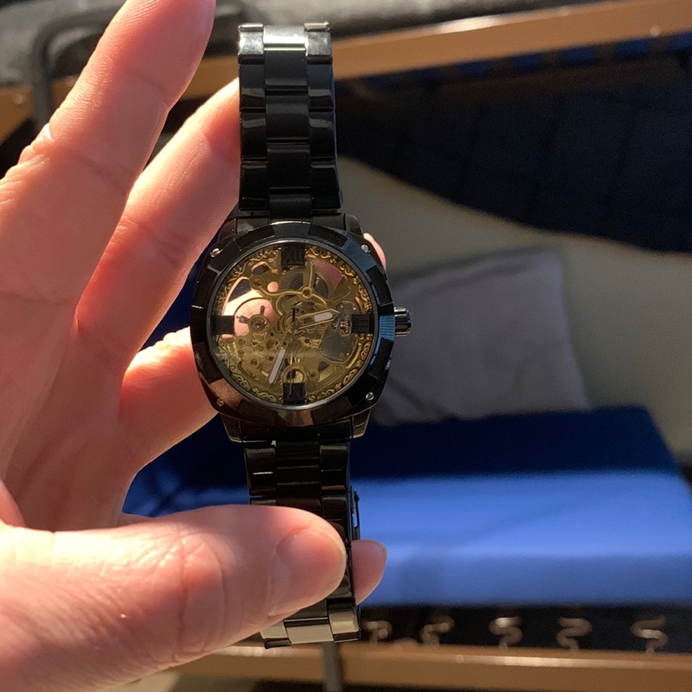 Black men’s watch